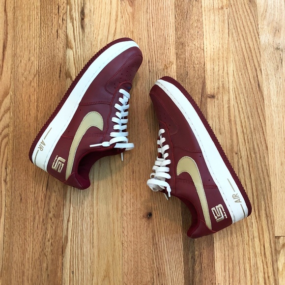 Air Force 1 Low LeBron James (Cavs) Size 10 Air Force 1 Low LeBron James (Cavs) Size 10